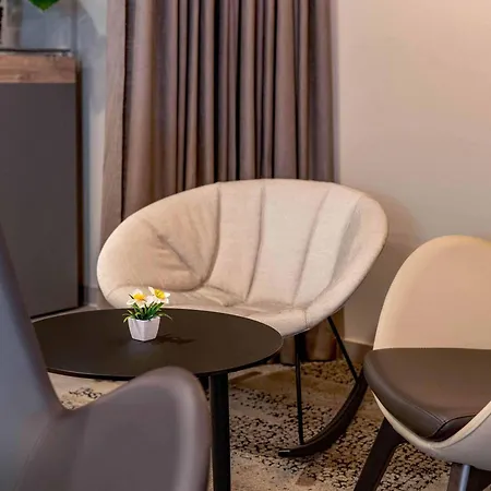 Hotel Nuernberg-hbf 3*