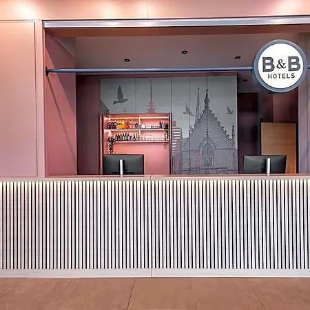 Nuernberg-hbf מלון 3*
